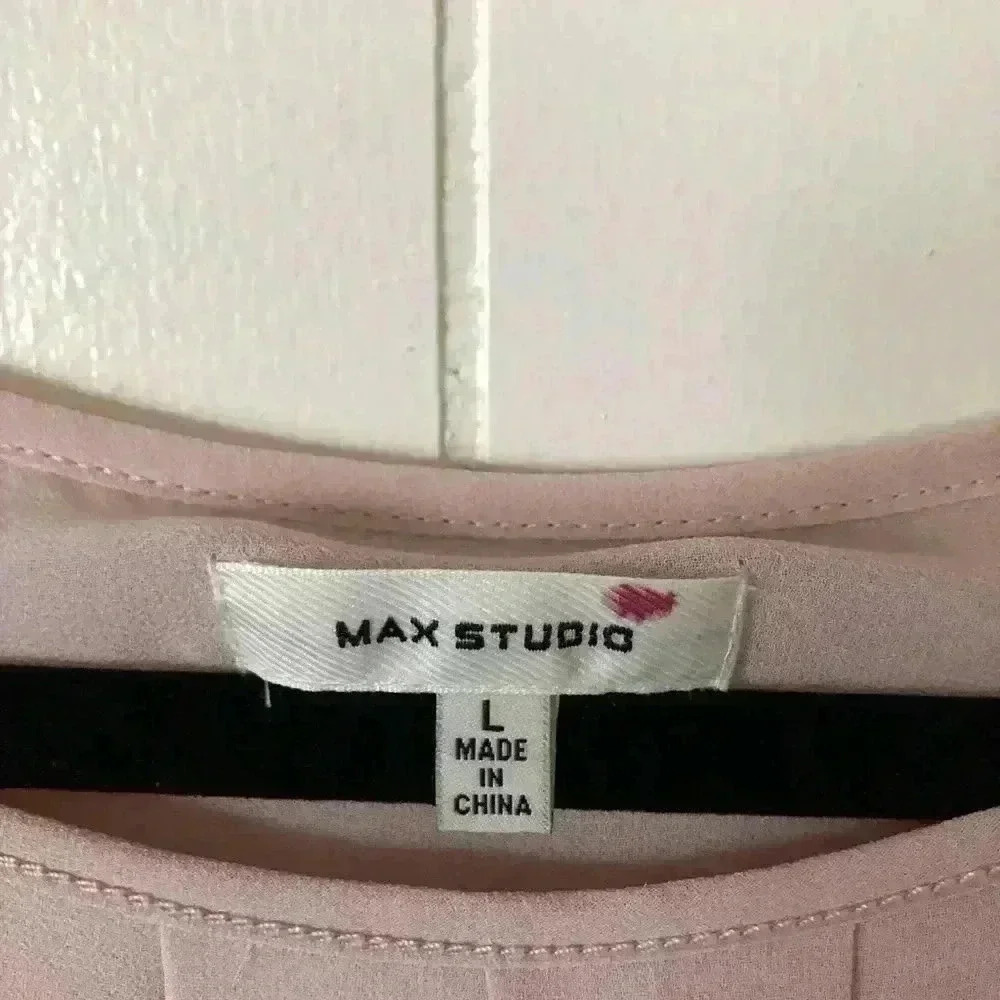 Max Studio Women's Flowly Powdered Pink Blouse Size M - Picture 2 of 6